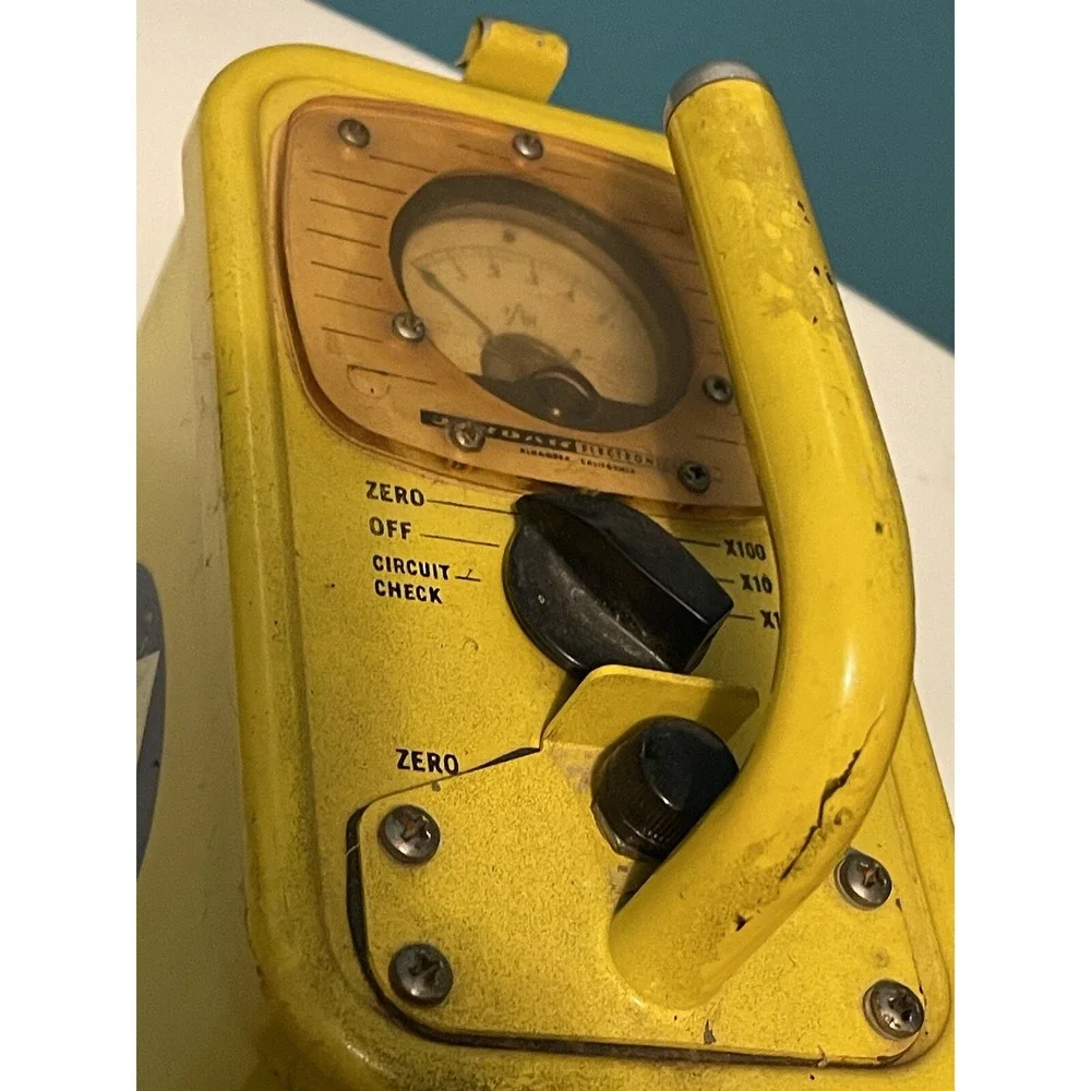 Radiation Detection Survey Meter - Jordan Electronics - CDV-710 Model 2 (24)